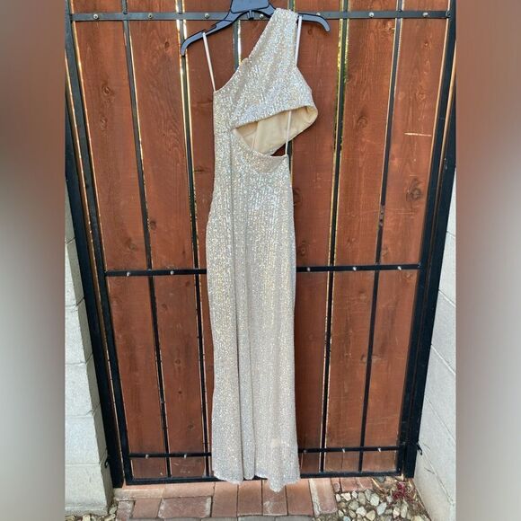 Mac Duggal sequin one shoulder dress style 26973 NWT nude size 4 - Picture 4 of 12